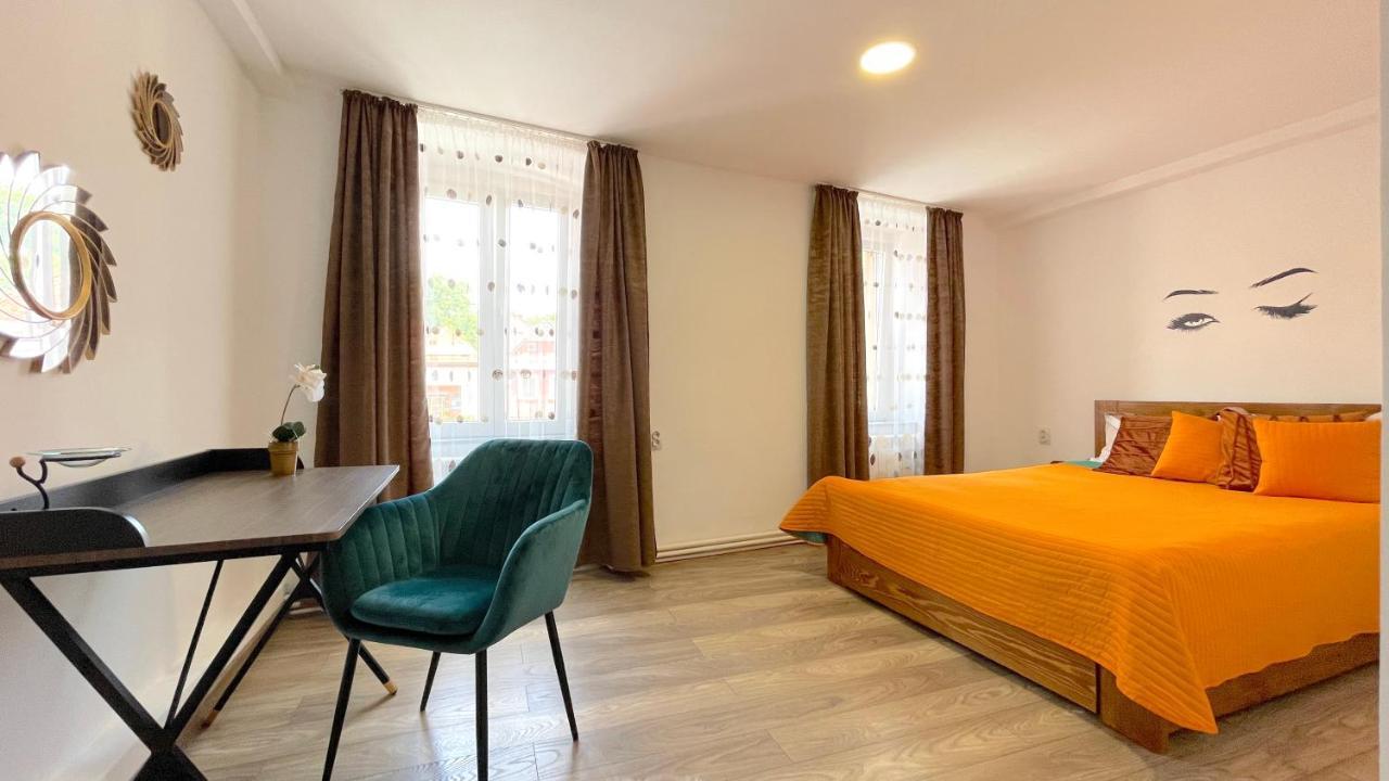 Well Prettyplaces Apartment 001 Брашов Екстериор снимка